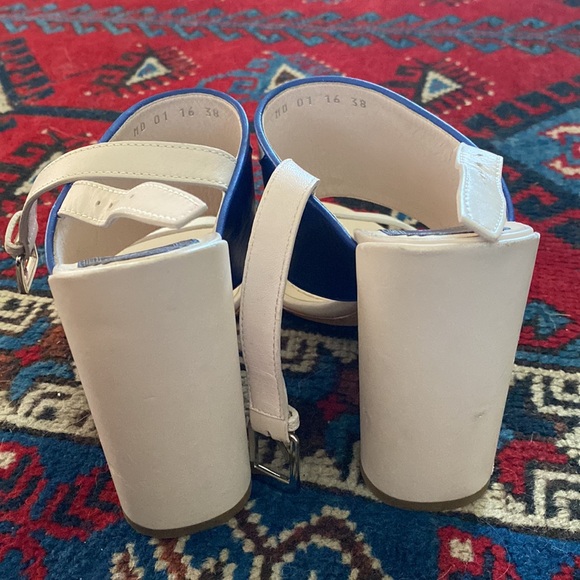 Christian Dior Heels Sz 38 Great Condition - Picture 7 of 7